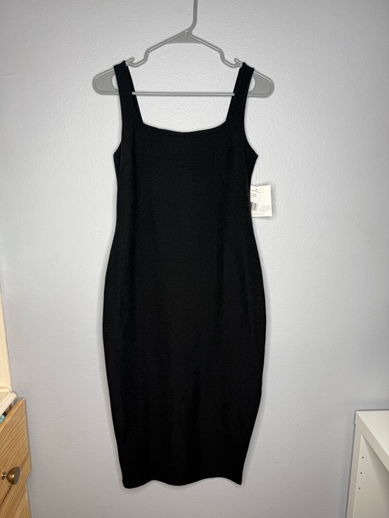 Beyond Yoga Dresses & Skirts - Beyond Yoga Black Midi Square-Neck Tank Dress NWT
